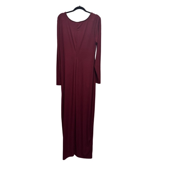 Fashion to Figure Long Sleeve Knot Tunic Dress Burgundy - Picture 2 of 8